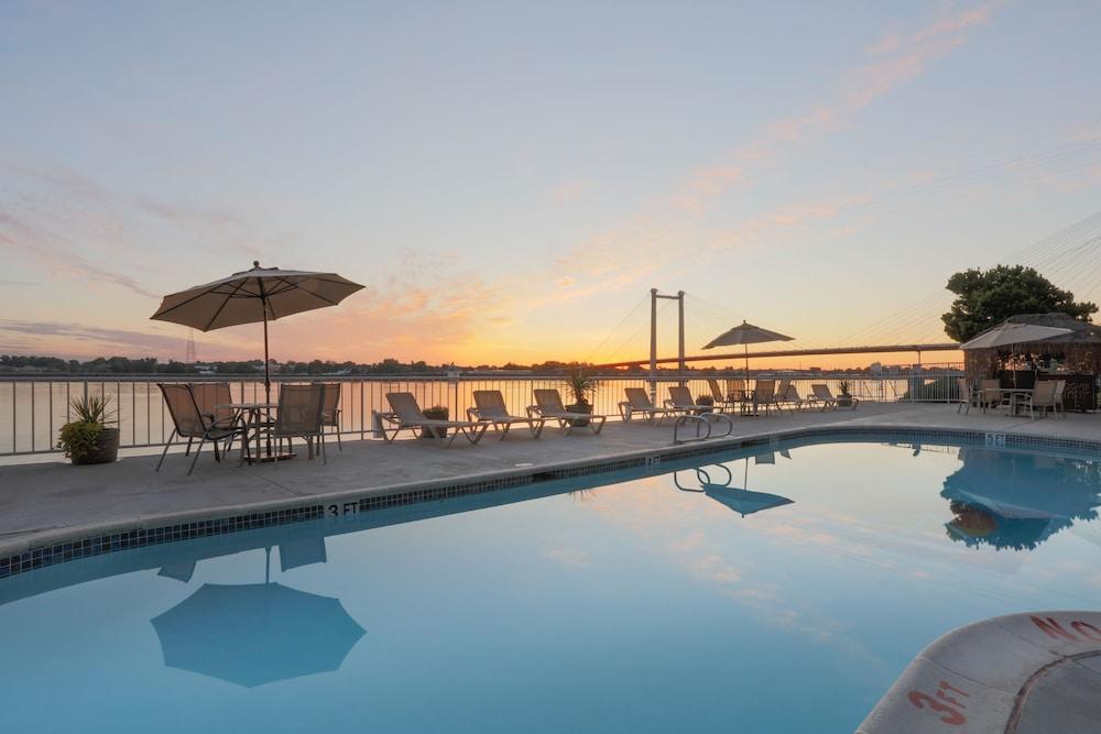 Clover Island Inn Kennewick Exteriör bild