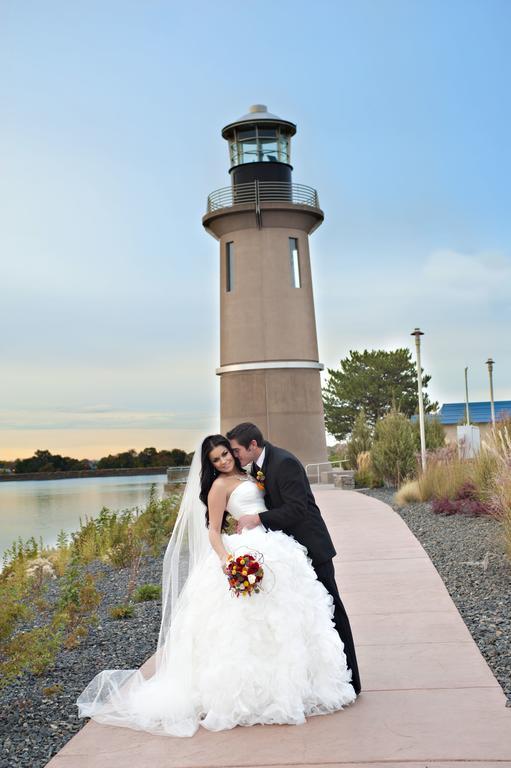 Clover Island Inn Kennewick Exteriör bild
