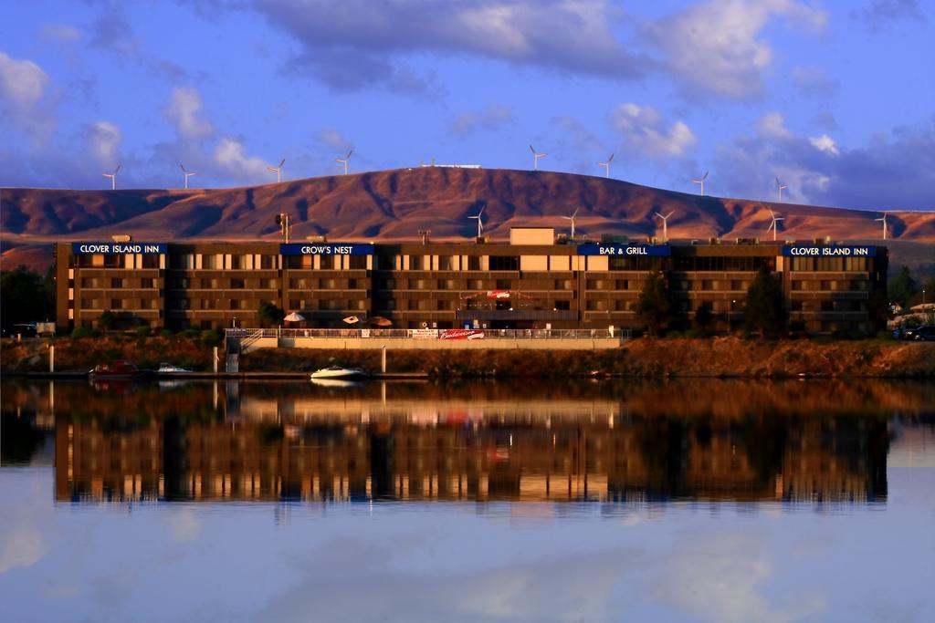 Clover Island Inn Kennewick Exteriör bild
